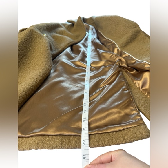 BCBGMAXAZRIA Camel Coat Gold Buttons, Buckei Fabric Notched Collar Lined Large - Picture 13 of 15
